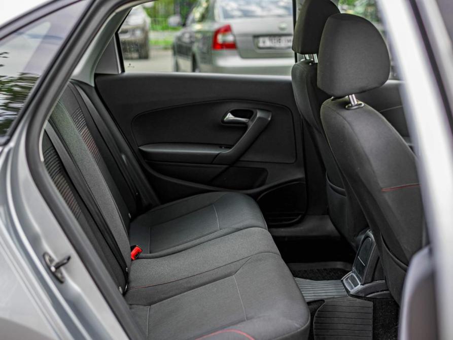 Volkswagen Polo V Рестайлинг Санкт-Петербург  - изображение 11