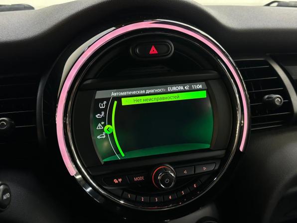 Mini Hatch III (F55/F56) Рестайлинг с пробегом 2020 года, цена 2 120 000 рублей, 85157 км, хэтчбек, Автокод Объявления