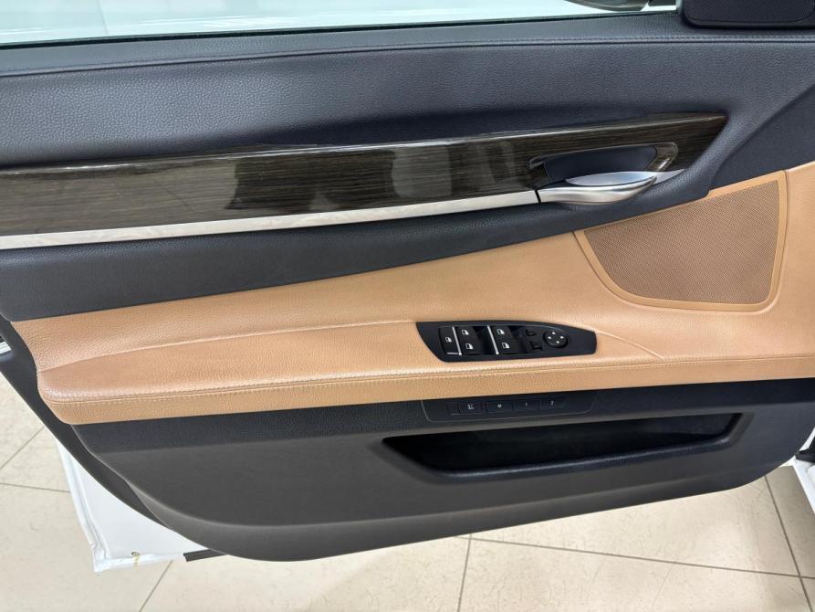 BMW 7 серии V (F01/F02/F04) Рестайлинг Альметьевск  - изображение 9