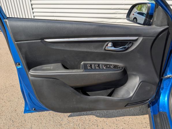 Kia Rio IV Рестайлинг с пробегом 2021 года, цена 1 839 000 рублей, 77299 км, хэтчбек, Автокод Объявления