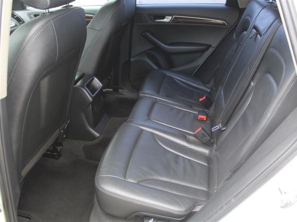 Audi Q5 I (8R) с пробегом 2011 года, цена 920 000 рублей, 391828 км, внедорожник, Автокод Объявления