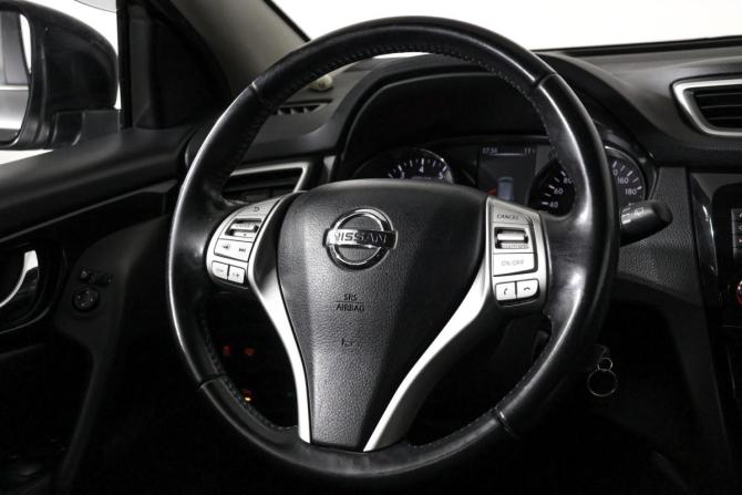 Nissan Qashqai II с пробегом 2017 года, цена 1 428 000 рублей, 115558 км, внедорожник, Автокод Объявления