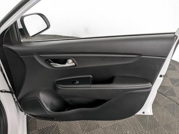 Kia Rio IV Рестайлинг с пробегом 2021 года, цена 1 825 000 рублей, 67939 км, хэтчбек, Автокод Объявления