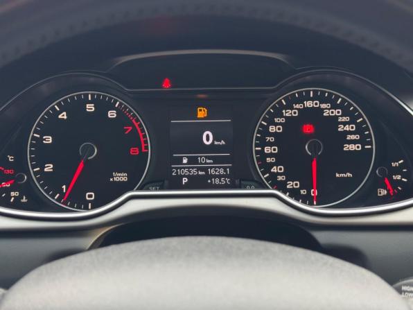 Audi A4 IV (B8) Рестайлинг с пробегом 2012 года, цена 1 215 000 рублей, 210458 км, седан, Автокод Объявления