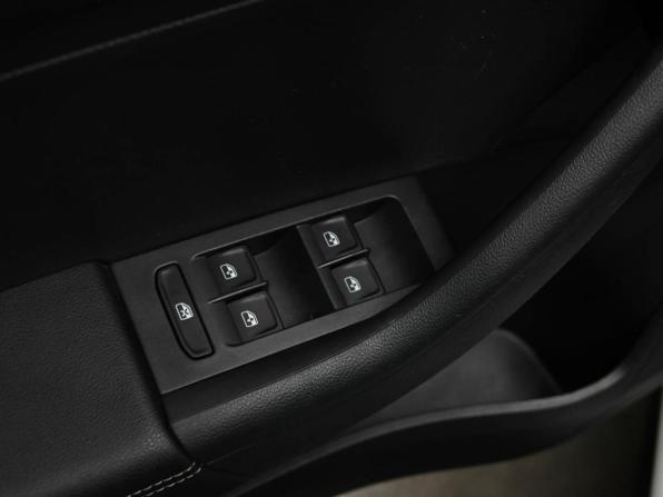 Skoda Rapid II с пробегом 2021 года, цена 1 300 000 рублей, 42282 км, лифтбек, Автокод Объявления