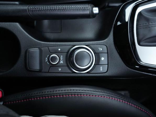 Mazda CX-3 I с пробегом 2015 года, цена 1 380 000 рублей, 92703 км, внедорожник, Автокод Объявления
