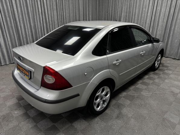 Ford Focus II с пробегом 2005 года, цена 390 000 рублей, 275437 км, седан, Автокод Объявления