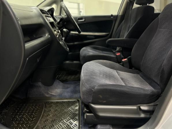 Honda Stream I с пробегом 2002 года, цена 530 000 рублей, 370000 км, минивэн, Автокод Объявления