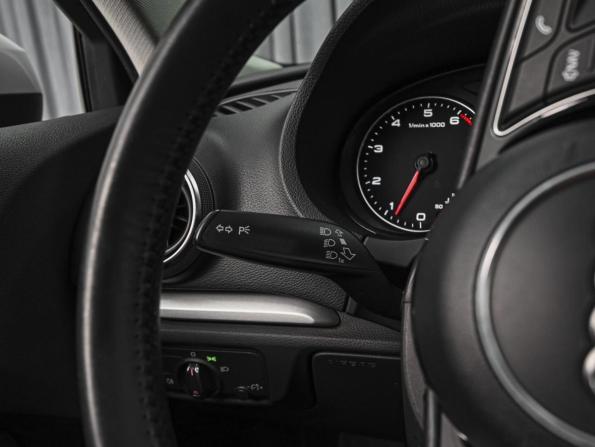Audi A3 III (8V) с пробегом 2014 года, цена 1 599 000 рублей, 157312 км, седан, Автокод Объявления