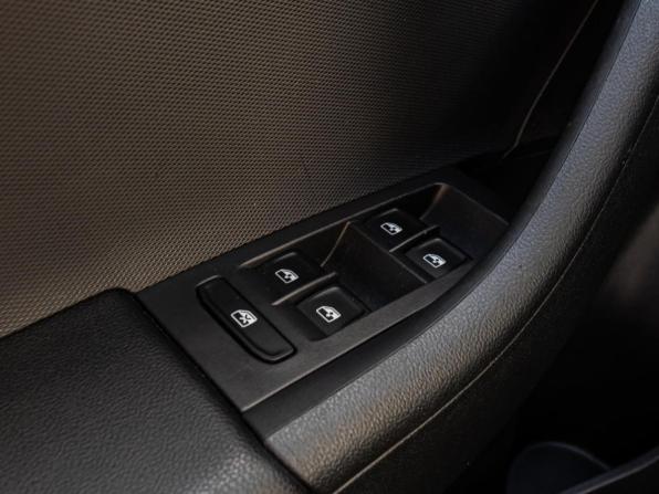 Volkswagen Polo VI с пробегом 2021 года, цена 1 599 000 рублей, 70848 км, лифтбек, Автокод Объявления