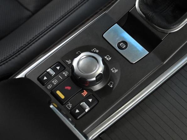 Land Rover Range Rover Sport I Рестайлинг с пробегом 2010 года, цена 1 599 000 рублей, 176000 км, внедорожник, Автокод Объявления