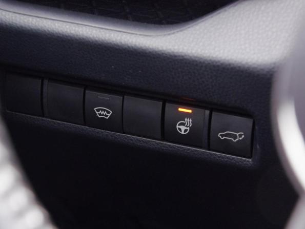 Toyota RAV4 V (XA50) с пробегом 2021 года, цена 3 450 000 рублей, 56713 км, внедорожник, Автокод Объявления