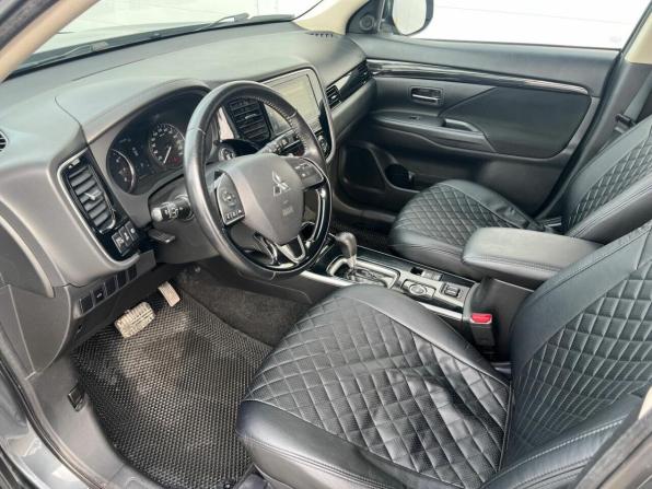 Mitsubishi Outlander III Рестайлинг 3 с пробегом 2019 года, цена 2 397 000 рублей, 70757 км, внедорожник, Автокод Объявления
