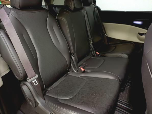 Kia Carnival IV с пробегом 2023 года, цена 3 999 000 рублей, 92280 км, минивэн, Автокод Объявления