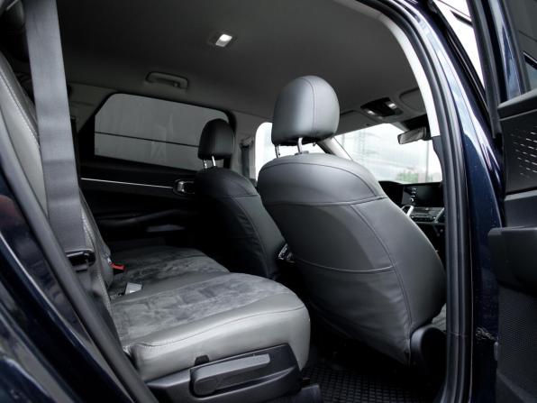 Kia Sorento IV с пробегом 2023 года, цена 3 698 000 рублей, 57125 км, внедорожник, Автокод Объявления