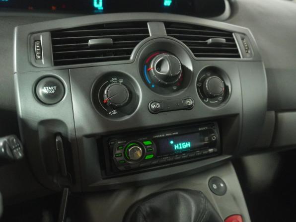 Renault Scenic II Рестайлинг с пробегом 2007 года, цена 520 000 рублей, 190852 км, компактвэн, Автокод Объявления