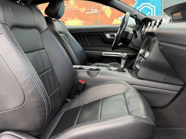 Ford Mustang VI Рестайлинг с пробегом 2022 года, цена 4 110 000 рублей, 43178 км, купе, Автокод Объявления