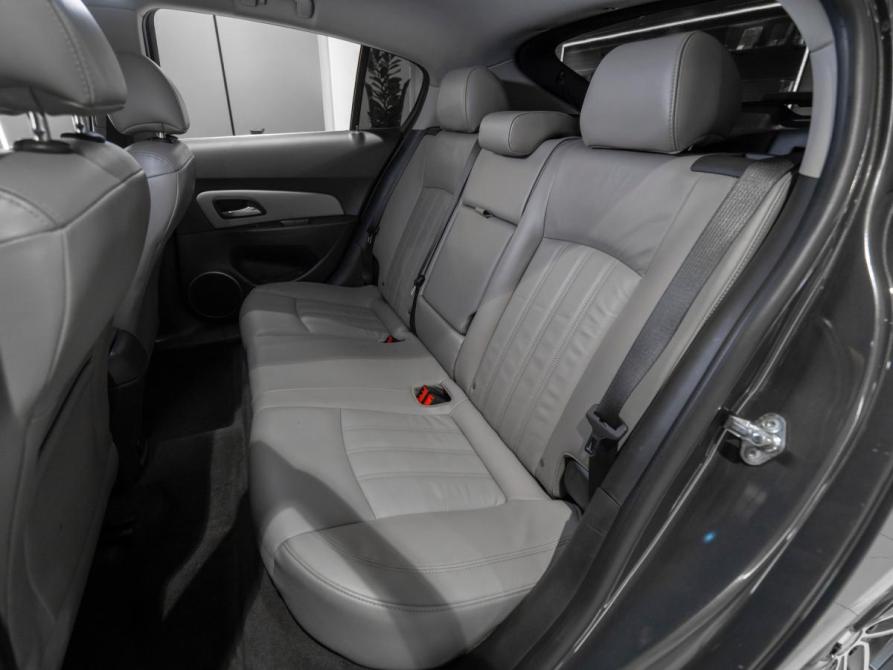 Chevrolet Cruze I Рестайлинг Москва  - изображение 12