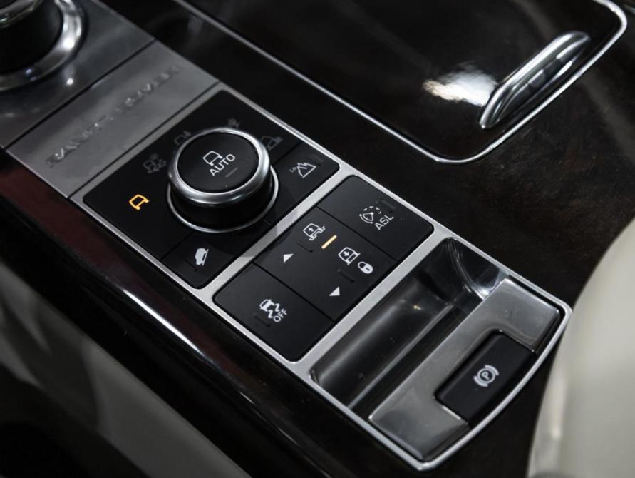 Land Rover Range Rover IV Санкт-Петербург  - изображение 30
