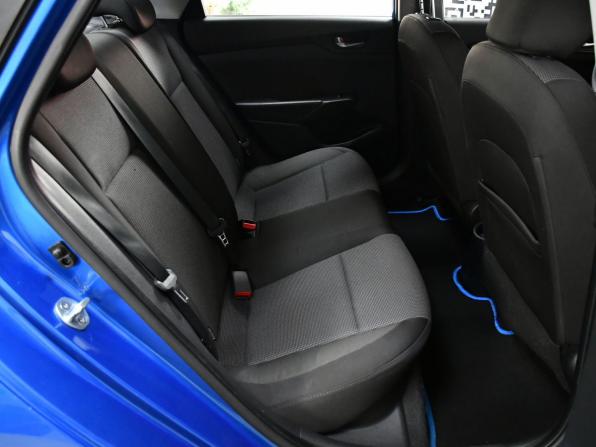 Hyundai Solaris II с пробегом 2018 года, цена 1 190 000 рублей, 225149 км, седан, Автокод Объявления