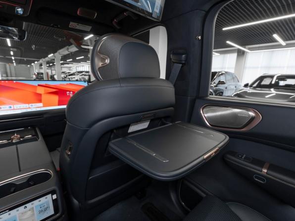 Lynk &amp; Co 900 с пробегом 2025 года, цена 7 160 000 рублей, 50 км, внедорожник, Автокод Объявления