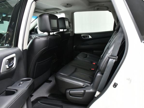 Nissan Pathfinder IV с пробегом 2016 года, цена 2 097 000 рублей, 170000 км, внедорожник, Автокод Объявления
