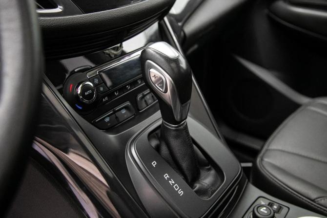 Ford Kuga II с пробегом 2015 года, цена 1 559 000 рублей, 127600 км, внедорожник, Автокод Объявления