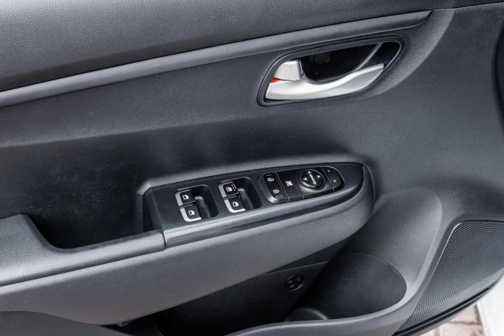 Kia Rio IV Ульяновск  - изображение 14