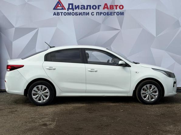 Kia Rio IV с пробегом 2018 года, цена 1 300 000 рублей, 71451 км, седан, Автокод Объявления