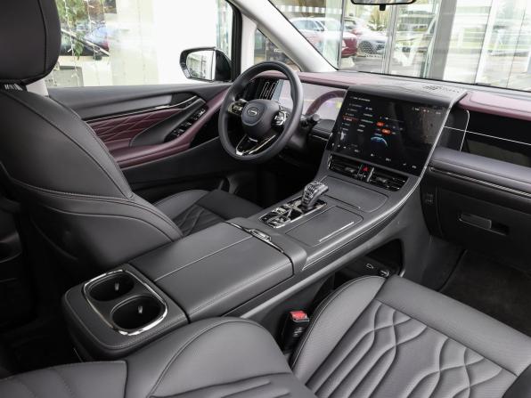 GAC M8 с пробегом 2026 года, цена 4 898 000 рублей, 6455 км, минивэн, Автокод Объявления