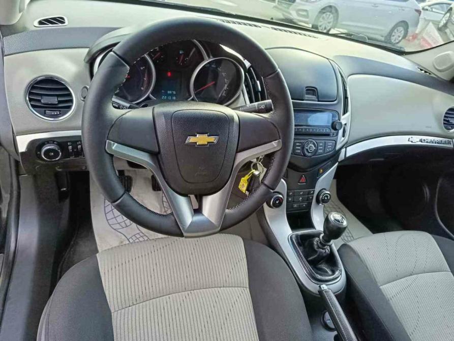 Chevrolet Cruze I Рестайлинг Тюмень  - изображение 14