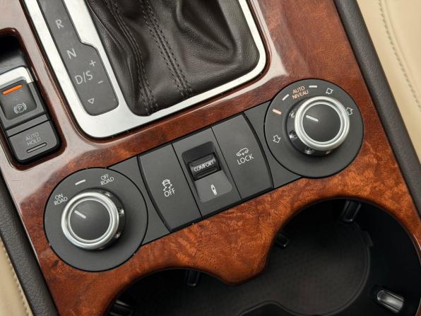 Volkswagen Touareg II с пробегом 2012 года, цена 1 829 000 рублей, 181000 км, внедорожник, Автокод Объявления
