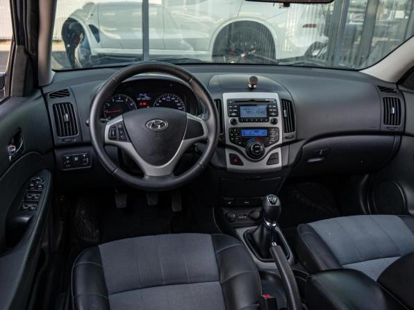 Hyundai i30 I Рестайлинг с пробегом 2010 года, цена 729 000 рублей, 237104 км, хэтчбек, Автокод Объявления