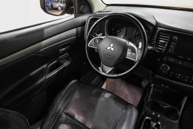 Mitsubishi Outlander III с пробегом 2012 года, цена 1 649 000 рублей, 221000 км, внедорожник, Автокод Объявления
