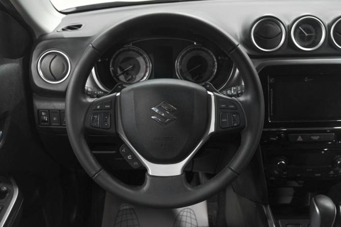 Suzuki Vitara II Рестайлинг с пробегом 2021 года, цена 1 929 000 рублей, 26000 км, внедорожник, Автокод Объявления