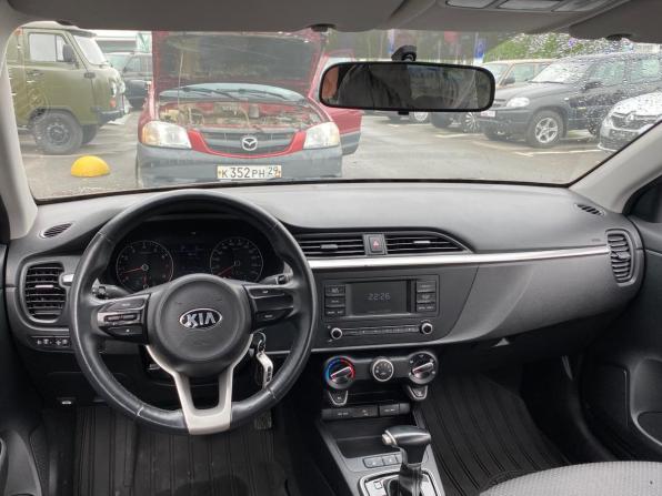 Kia Rio IV Рестайлинг с пробегом 2021 года, цена 979 000 рублей, 131420 км, седан, Автокод Объявления