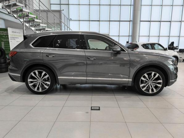 Volkswagen Touareg III с пробегом 2020 года, цена 5 257 000 рублей, 87080 км, внедорожник, Автокод Объявления