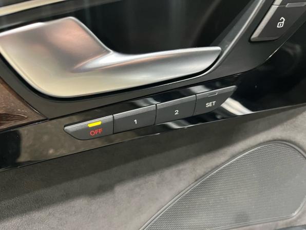 Audi A8 III (D4) с пробегом 2012 года, цена 1 650 000 рублей, 256502 км, седан, Автокод Объявления