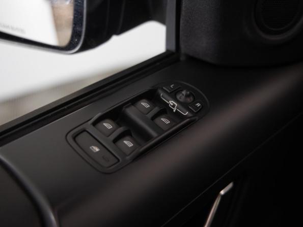 Land Rover Freelander II Рестайлинг 2 с пробегом 2014 года, цена 1 699 000 рублей, 215364 км, внедорожник, Автокод Объявления