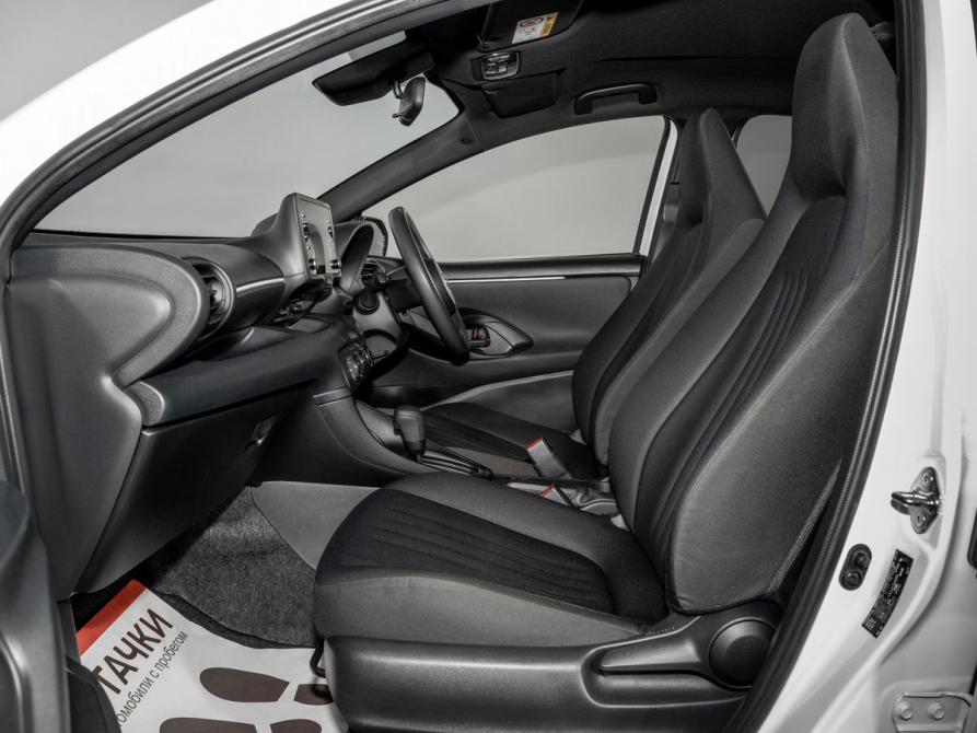 Toyota Yaris IV Иркутск  - изображение 6