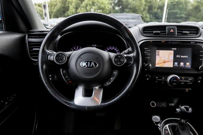 Kia Soul II Рестайлинг с пробегом 2018 года, цена 1 679 000 рублей, 98696 км, хэтчбек, Автокод Объявления