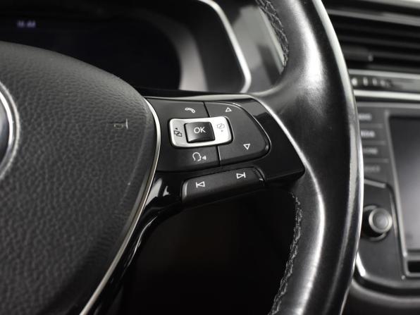 Volkswagen Tiguan II с пробегом 2017 года, цена 1 987 200 рублей, 180585 км, внедорожник, Автокод Объявления