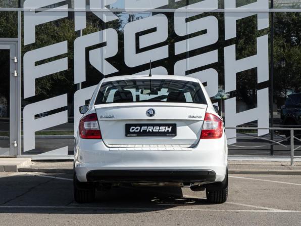 Skoda Rapid I с пробегом 2014 года, цена 1 170 000 рублей, 126256 км, лифтбек, Автокод Объявления