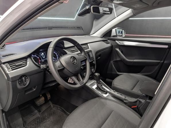Skoda Octavia III (A7) Рестайлинг с пробегом 2019 года, цена 1 890 000 рублей, 66632 км, лифтбек, Автокод Объявления