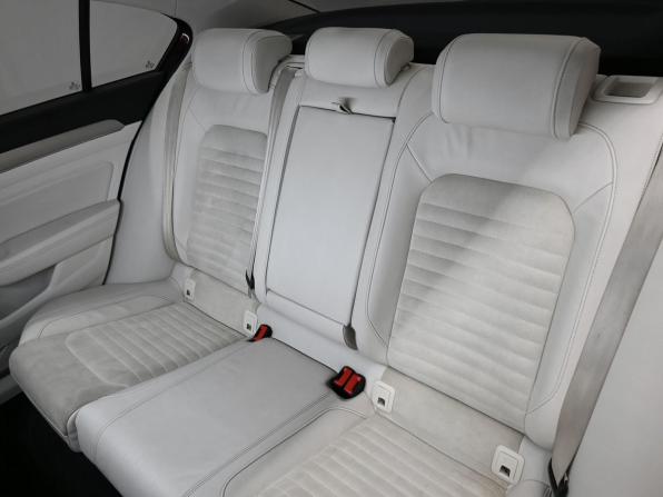Volkswagen Passat B8 с пробегом 2015 года, цена 1 615 000 рублей, 211345 км, седан, Автокод Объявления