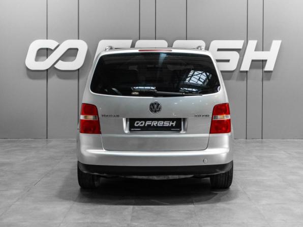 Volkswagen Touran I с пробегом 2006 года, цена 780 000 рублей, 245786 км, компактвэн, Автокод Объявления