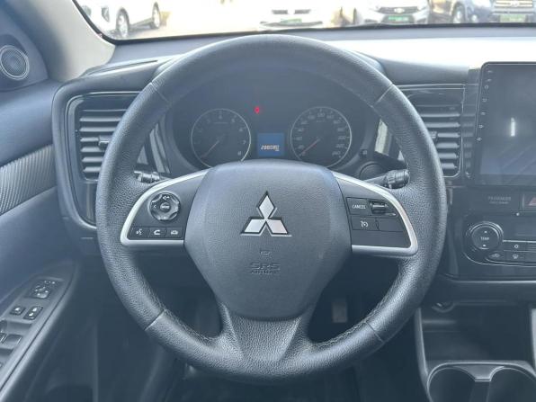 Mitsubishi Outlander III с пробегом 2012 года, цена 900 000 рублей, 287389 км, внедорожник, Автокод Объявления