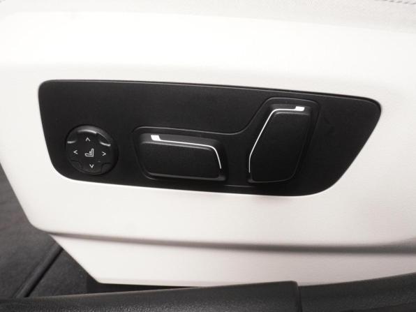 BMW 5 серии VIII (G60/G61/G68) с пробегом 2024 года, цена 7 918 000 рублей, 16015 км, седан, Автокод Объявления