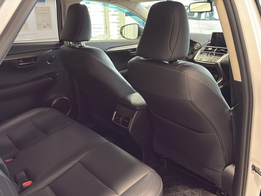 Lexus NX I Рестайлинг Омск  - изображение 14