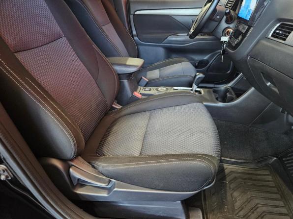 Mitsubishi Outlander III Рестайлинг 2 с пробегом 2016 года, цена 1 849 000 рублей, 128202 км, внедорожник, Автокод Объявления